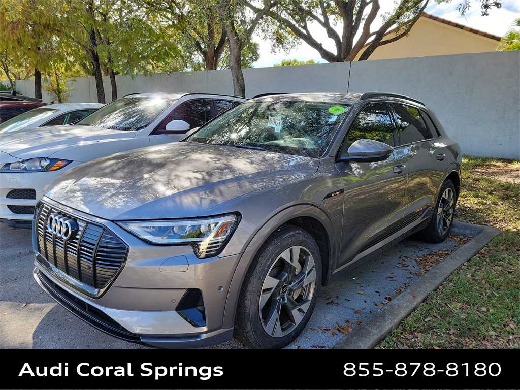 Thumbnail: 2021 Audi e-tron - 2