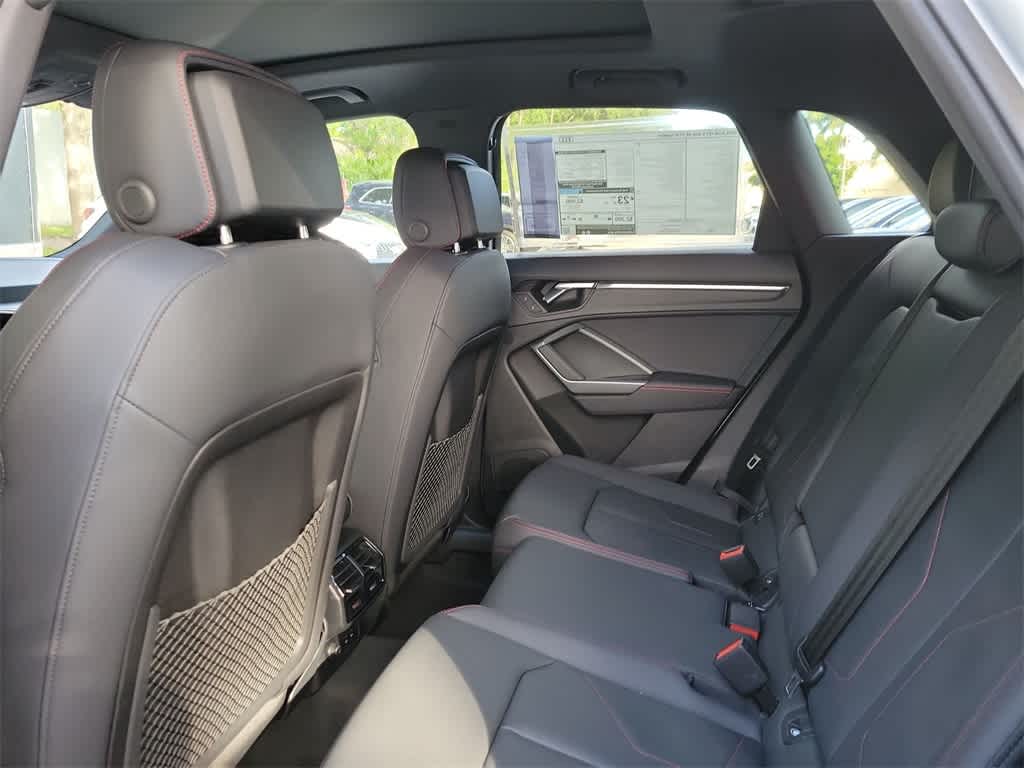 Thumbnail: 2025 Audi Q3 - 12