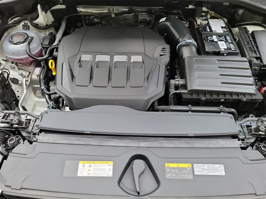 Thumbnail: 2025 Audi Q3 - 9