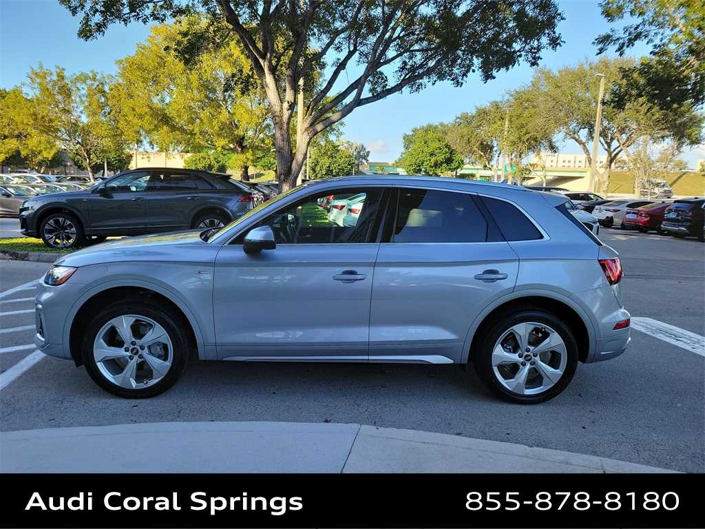 Thumbnail: 2023 Audi Q5 - 11