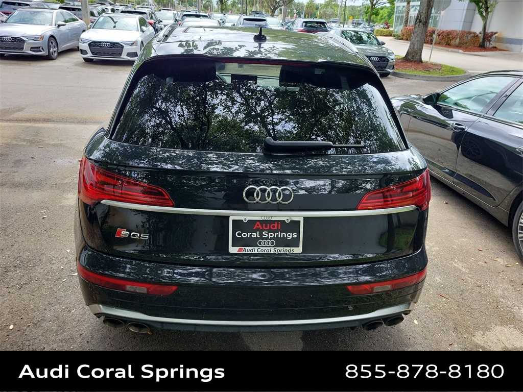 Thumbnail: 2022 Audi SQ5 - 16
