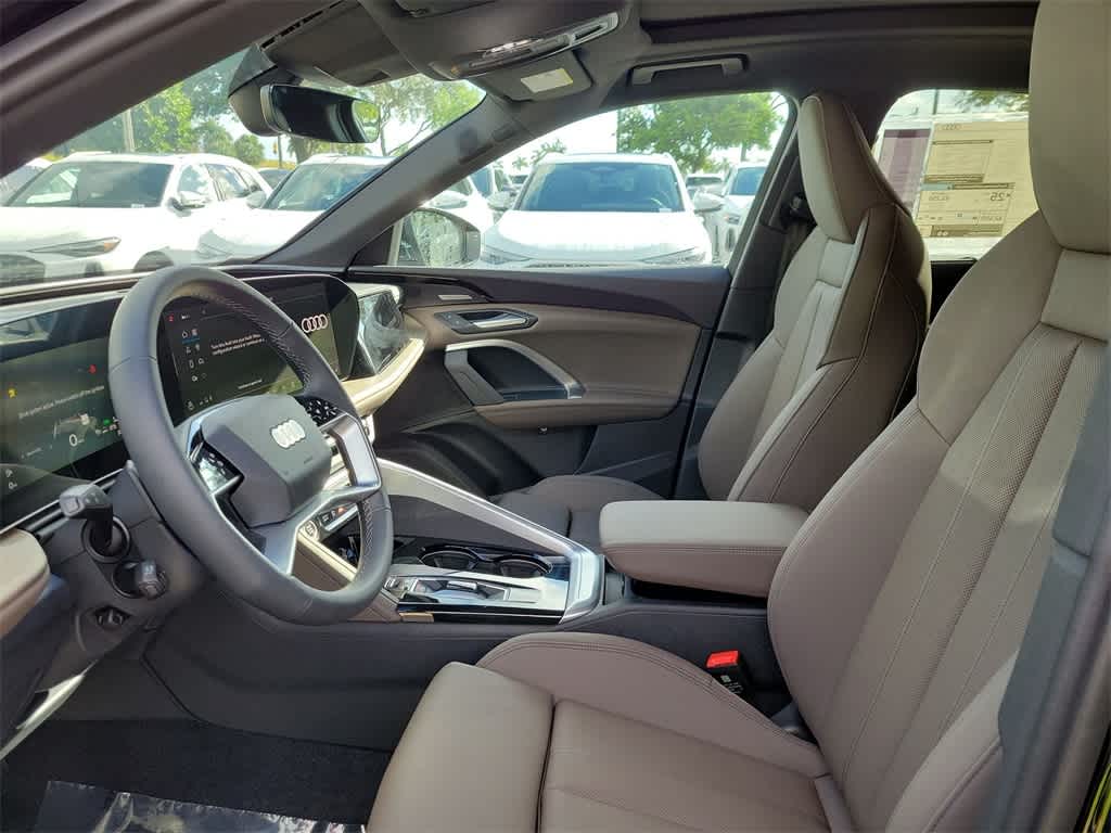 Thumbnail: 2025 Audi Q5 - 11