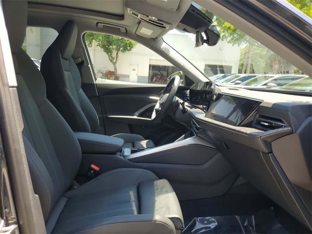 Thumbnail: 2025 Audi Q5 - 22