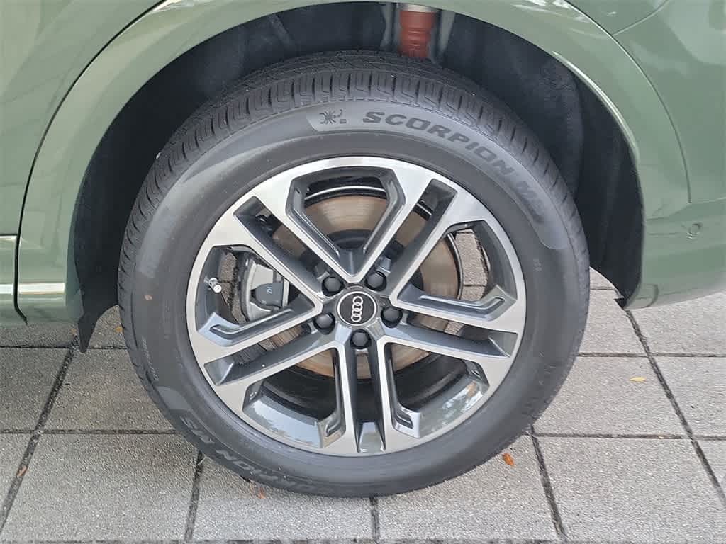 Thumbnail: 2025 Audi Q5 - 16