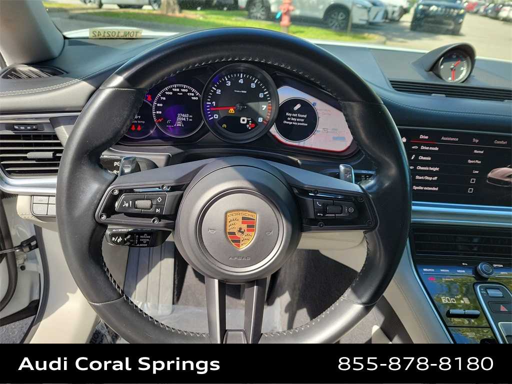 Thumbnail: 2022 Porsche Panamera - 23