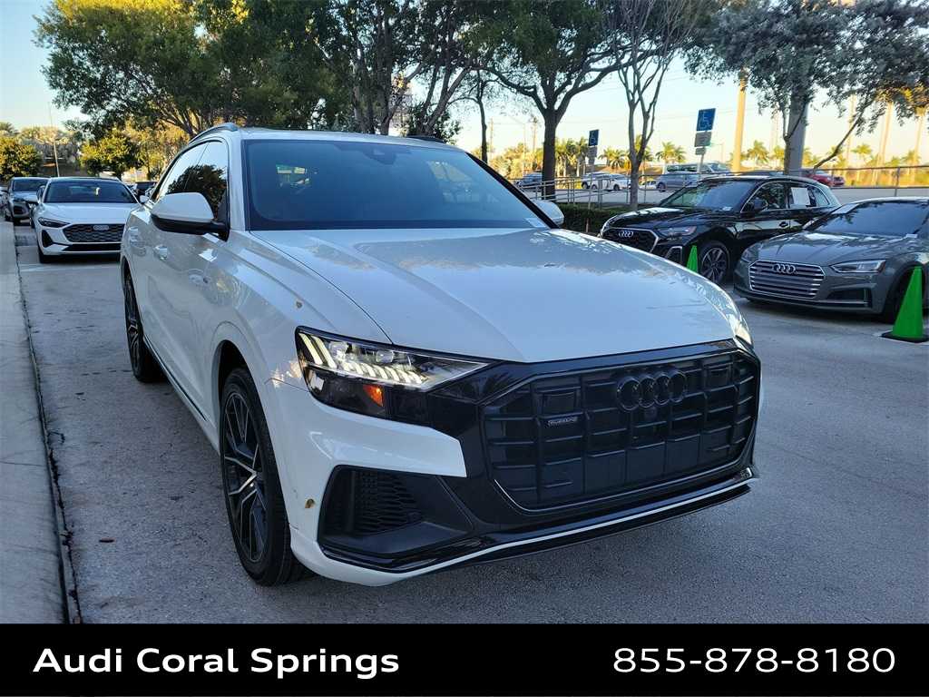 Thumbnail: 2022 Audi Q8 - 2