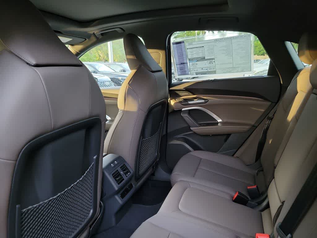 Thumbnail: 2025 Audi Q5 - 12