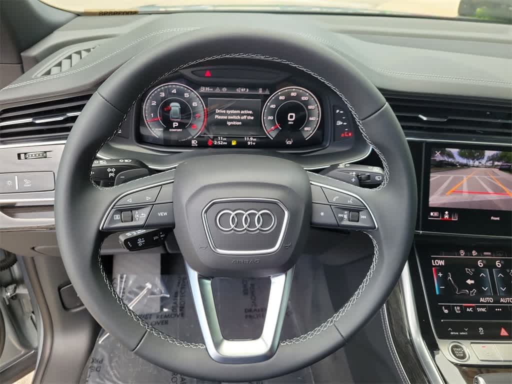 Thumbnail: 2025 Audi Q8 - 23