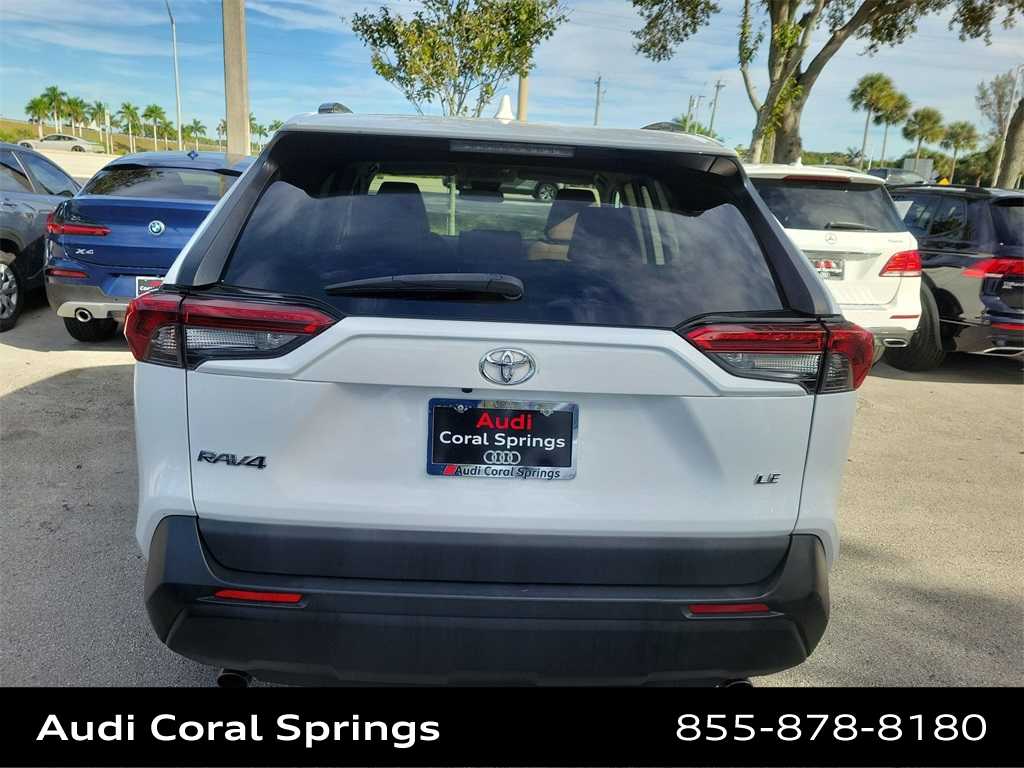 Thumbnail: 2019 Toyota RAV4 - 5