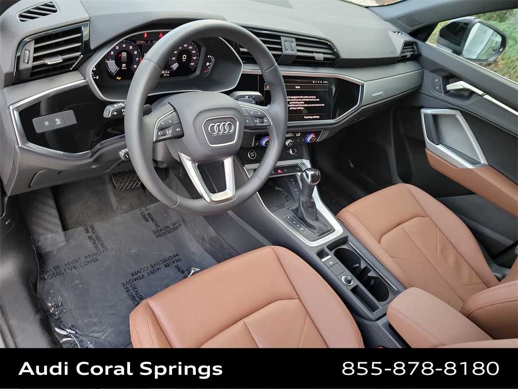 Thumbnail: 2025 Audi Q3 - 2