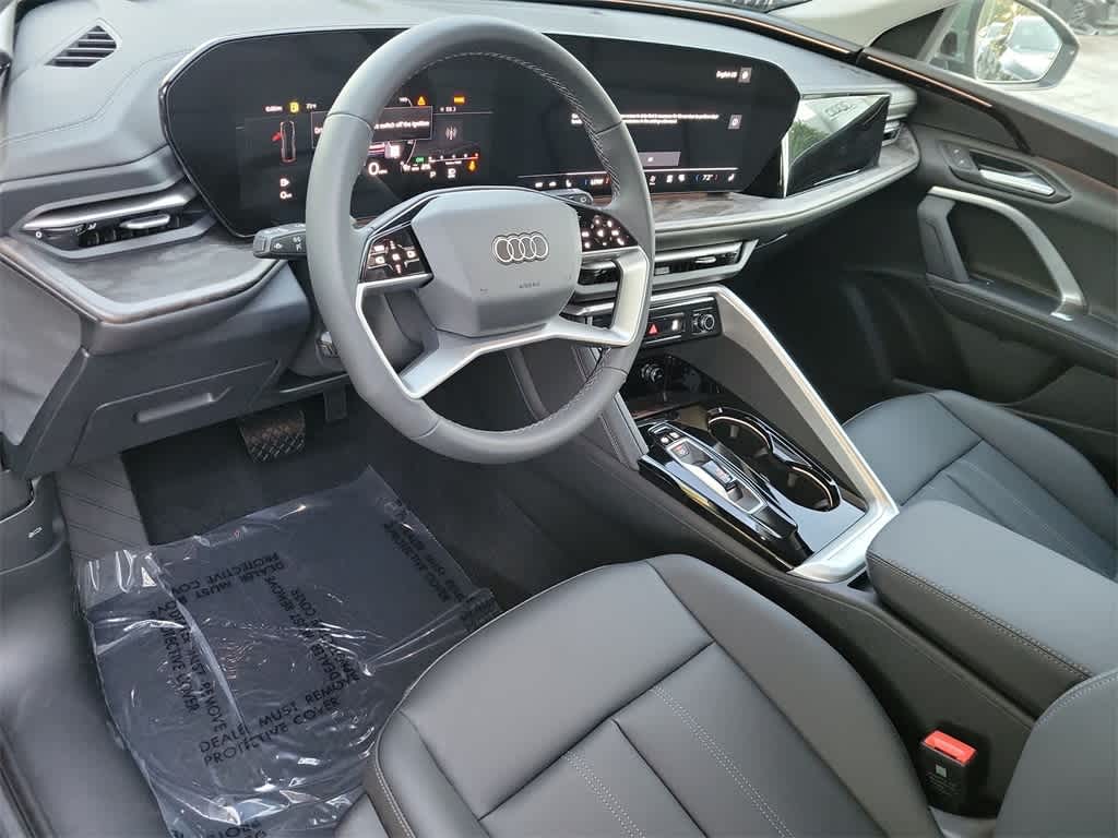 Thumbnail: 2025 Audi Q5 - 10