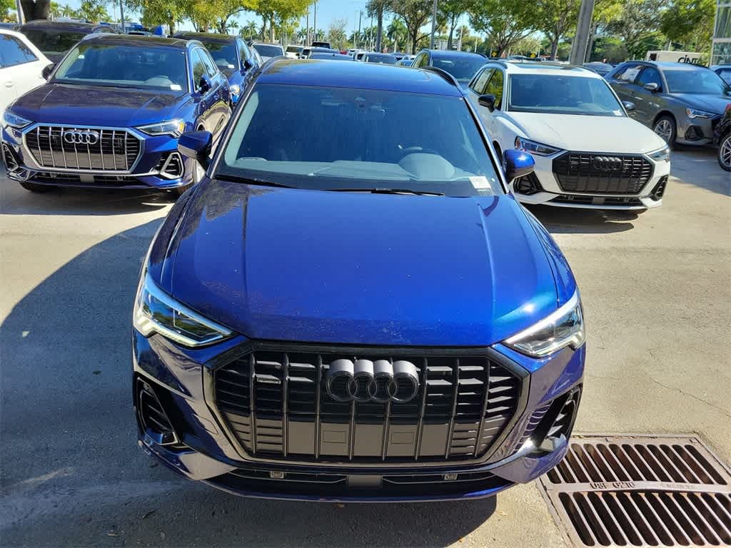 Thumbnail: 2025 Audi Q3 - 14