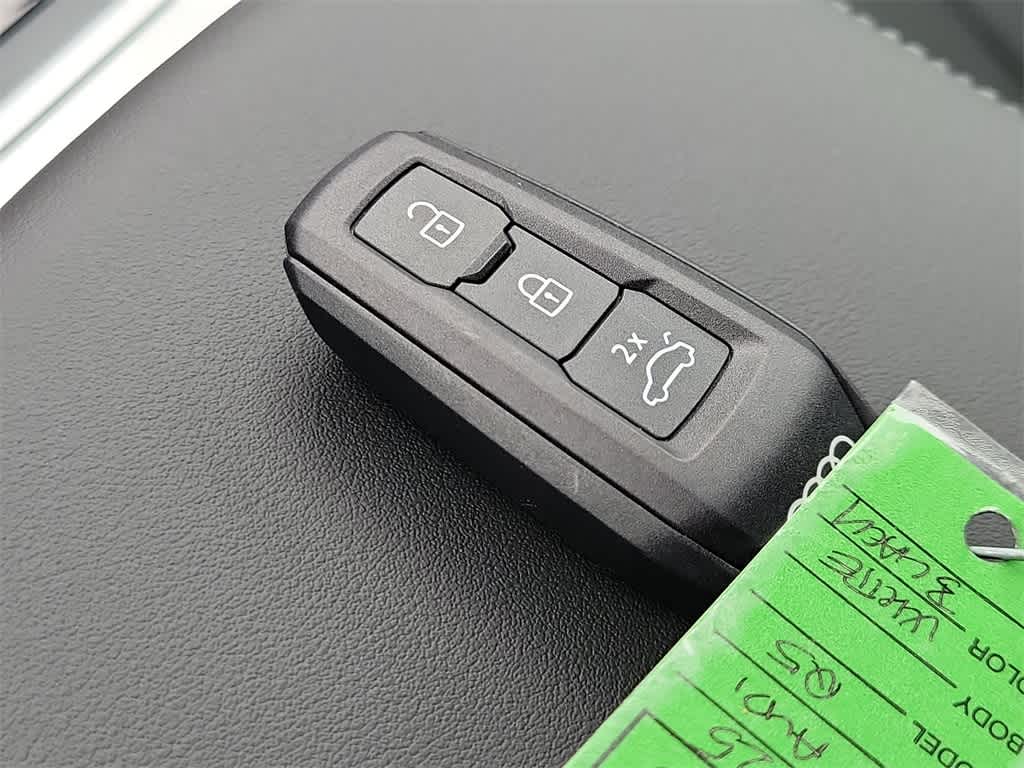 Thumbnail: 2025 Audi Q5 - 20