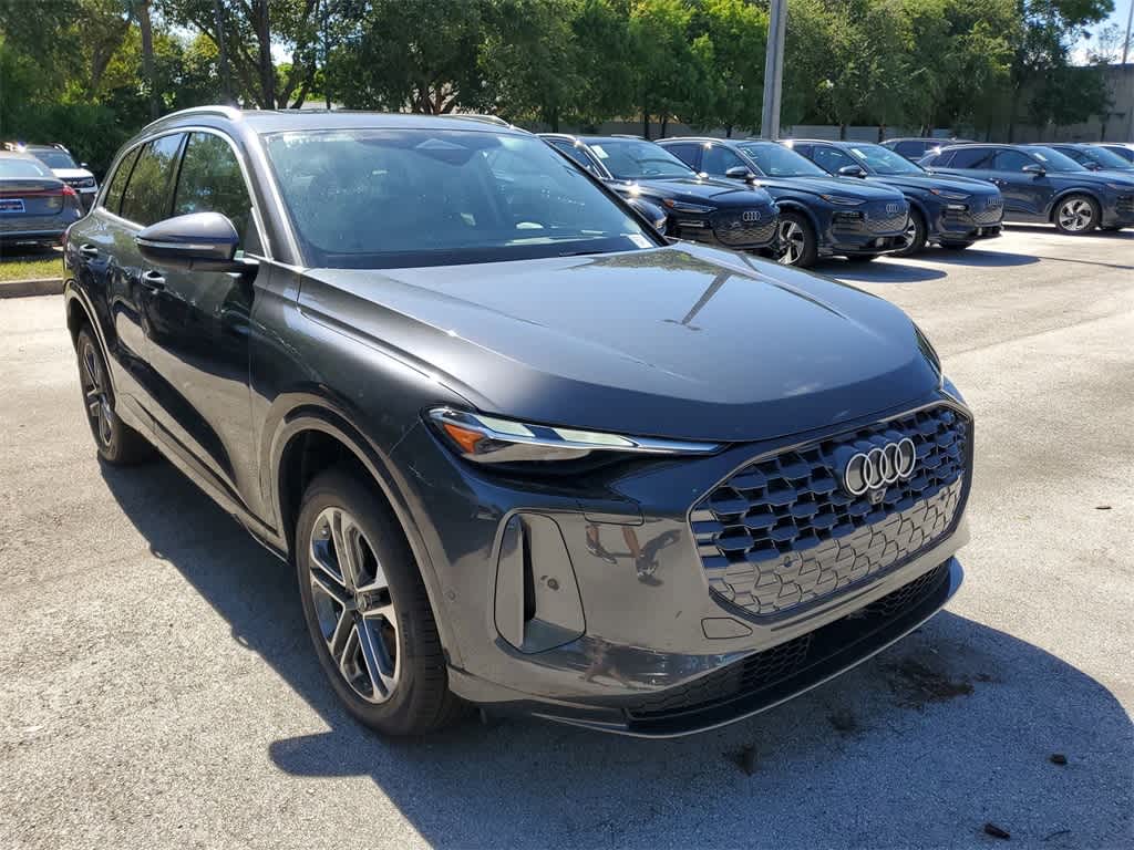 Thumbnail: 2025 Audi Q5 - 2