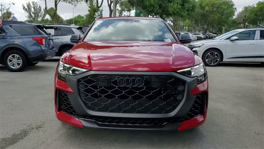 Thumbnail: 2025 Audi RS Q8 - 3