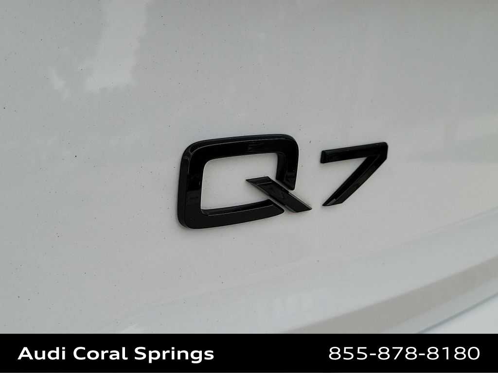 Thumbnail: 2023 Audi Q7 - 15