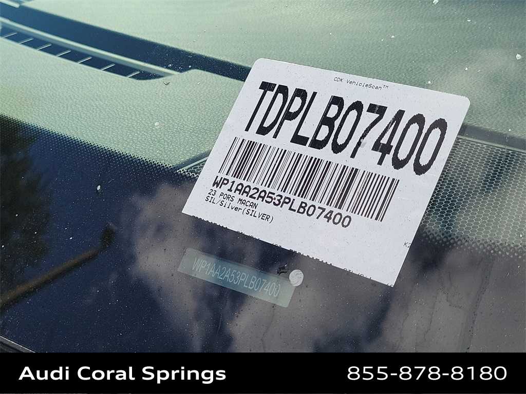 Thumbnail: 2023 Porsche Macan - 21