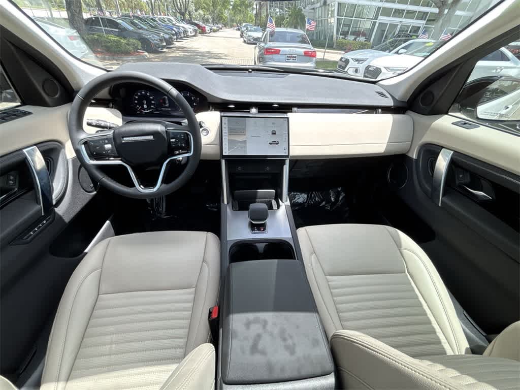 2024 Land Rover Discovery Sport S 10