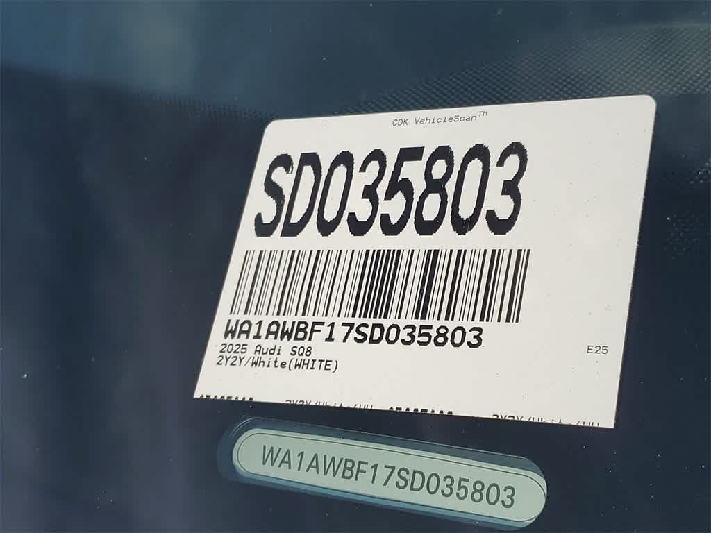 Thumbnail: 2025 Audi SQ8 - 21