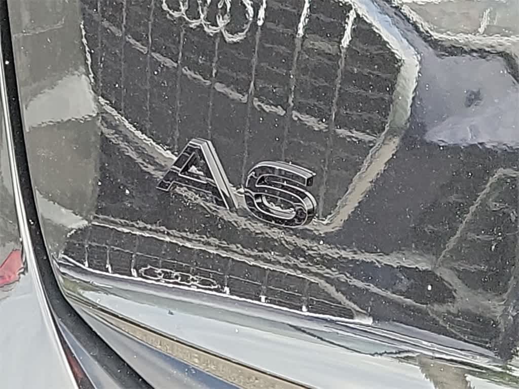 Thumbnail: 2025 Audi e-tron S - 7