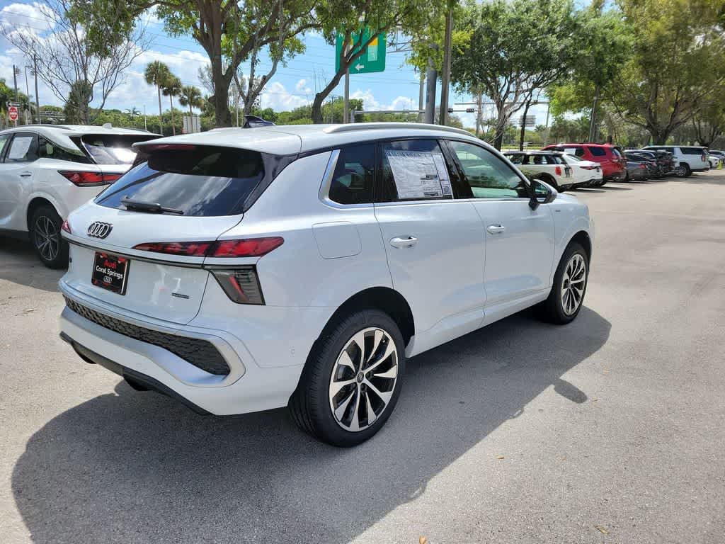 Thumbnail: 2026 Audi Q3 - 8