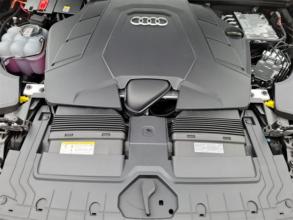 Thumbnail: 2026 Audi Q8 - 9