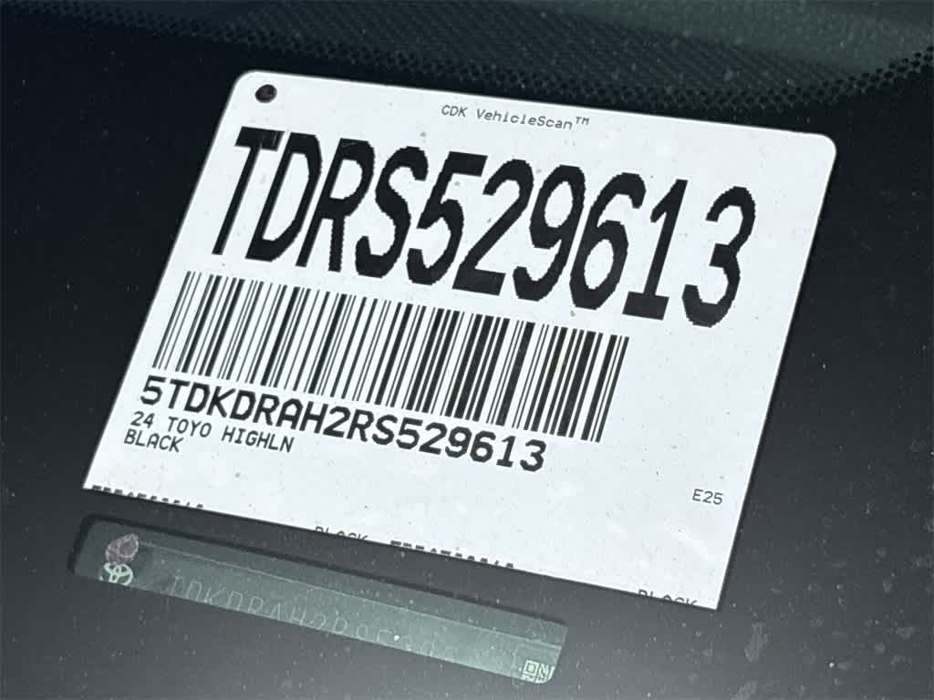 2024 Toyota Highlander XLE 35