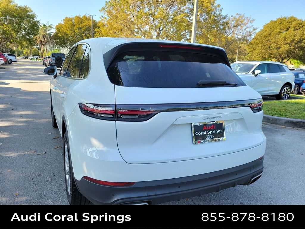 Thumbnail: 2021 Porsche Cayenne - 12