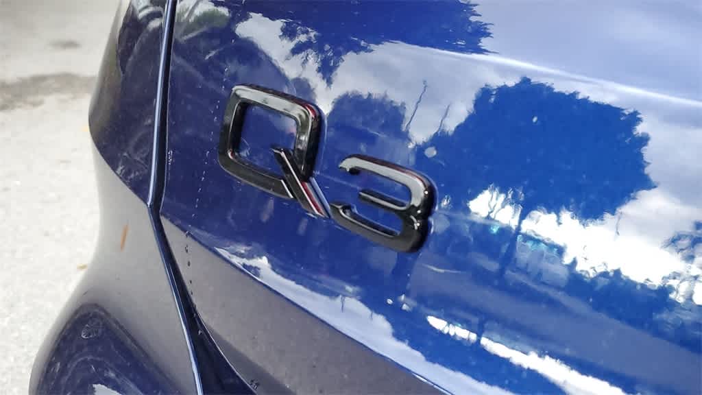 Thumbnail: 2025 Audi Q3 - 15