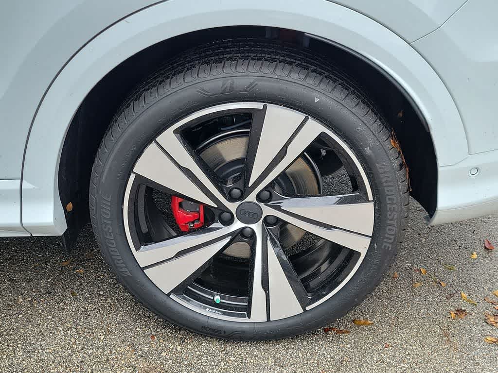 Thumbnail: 2026 Audi SQ5 - 16