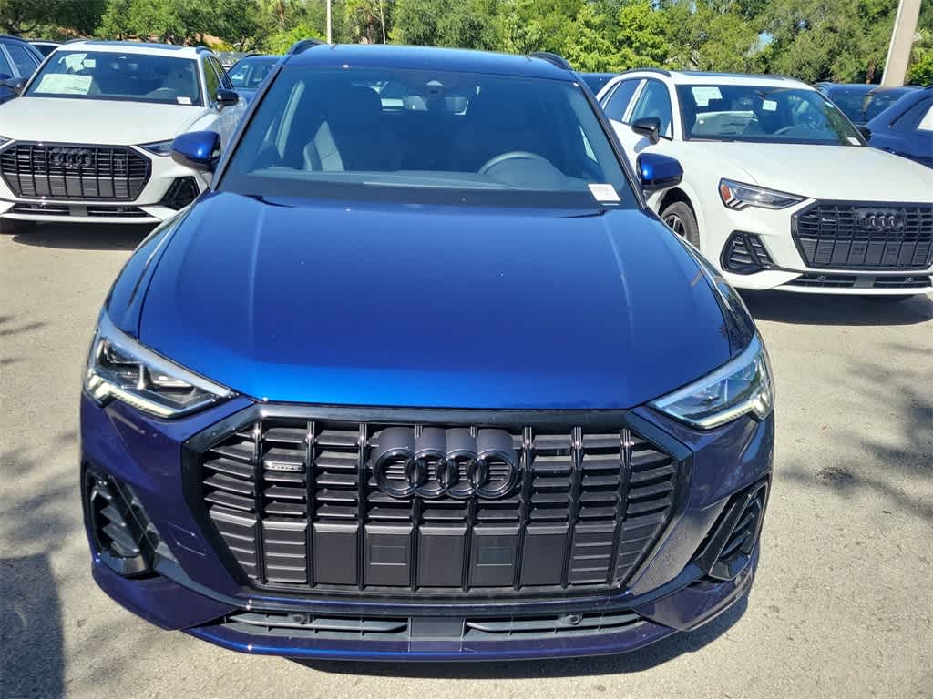 Thumbnail: 2025 Audi Q3 - 6