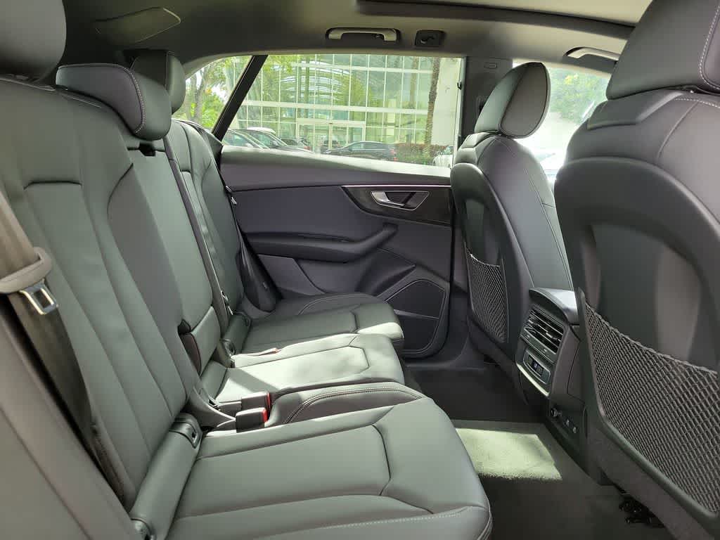 Thumbnail: 2026 Audi Q8 - 13