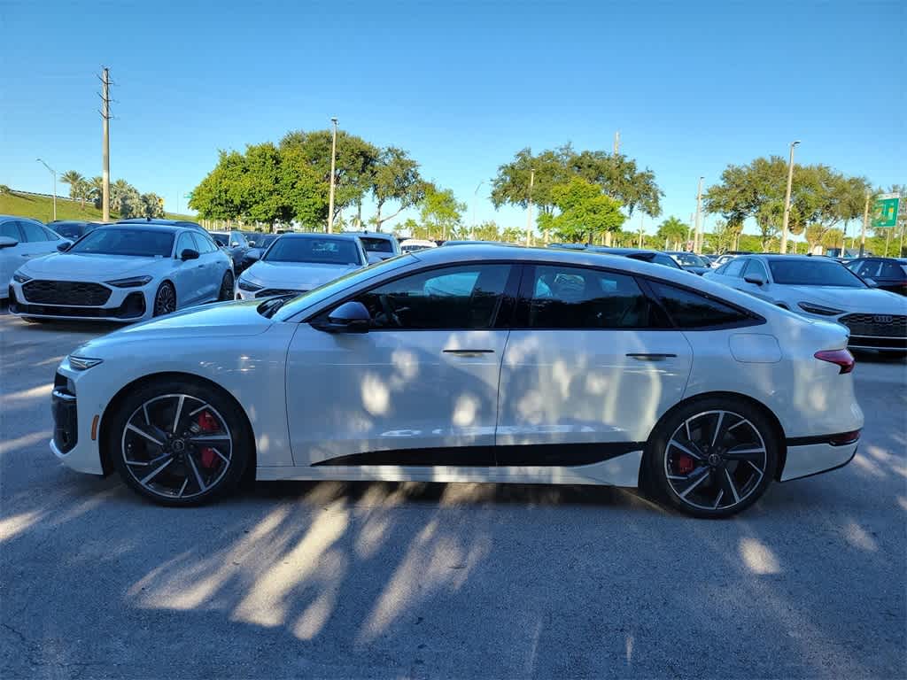 Thumbnail: 2025 Audi e-tron S - 11