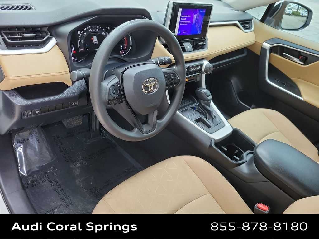 Thumbnail: 2023 Toyota RAV4 - 10