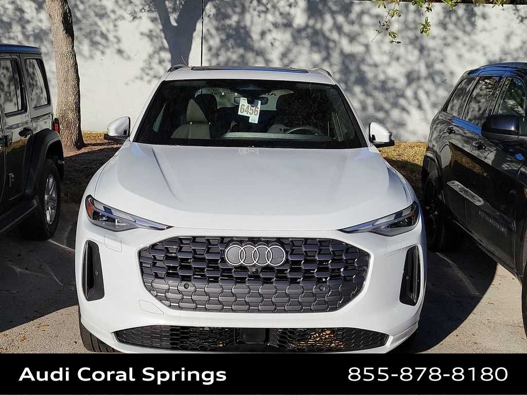 Thumbnail: 2025 Audi Q5 - 10