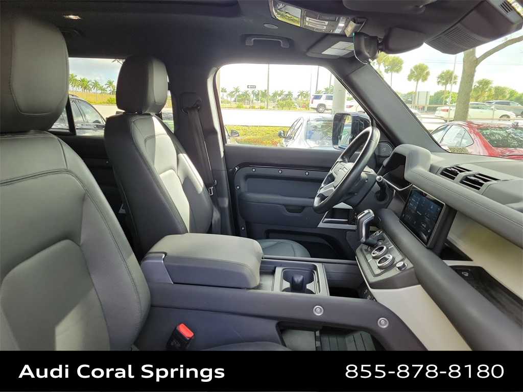 Thumbnail: 2023 Land Rover Defender - 22