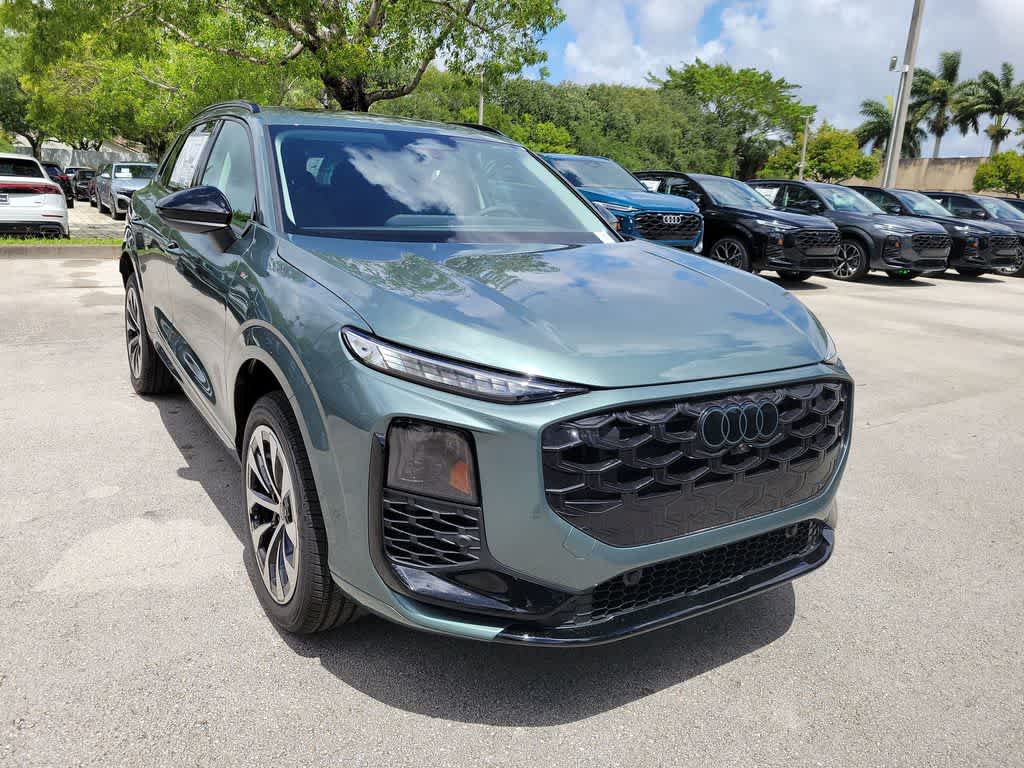Thumbnail: 2026 Audi Q3 - 2