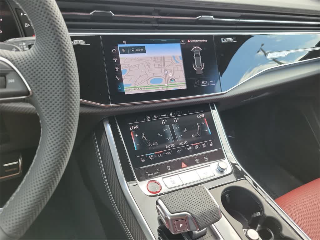 Thumbnail: 2026 Audi SQ7 - 16