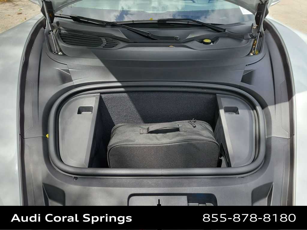 Thumbnail: 2023 Porsche Taycan - 17