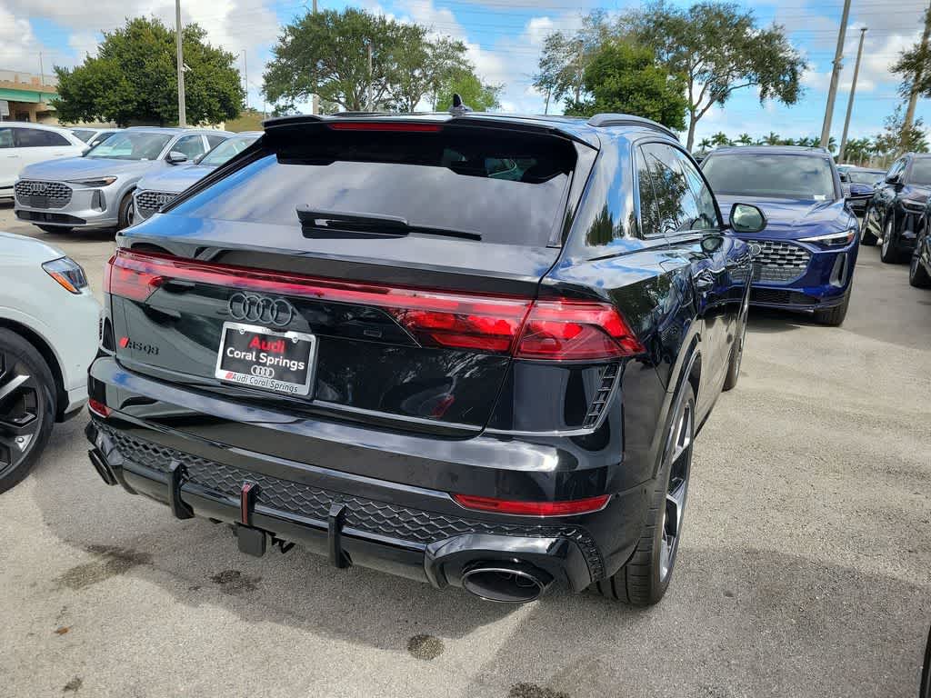 Thumbnail: 2026 Audi RS Q8 - 8