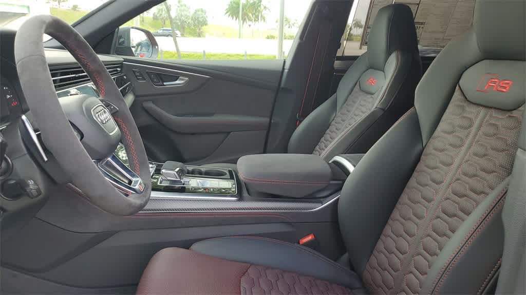 Thumbnail: 2025 Audi RS Q8 - 19