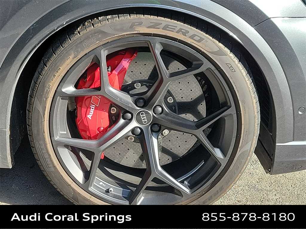 Thumbnail: 2025 Audi RS Q8 - 16