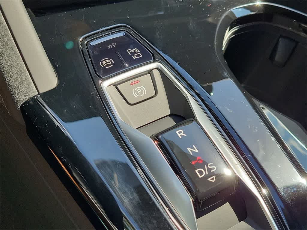 Thumbnail: 2025 Audi Q5 - 25