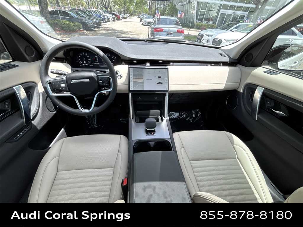Thumbnail: 2024 Land Rover Discovery Sport - 10