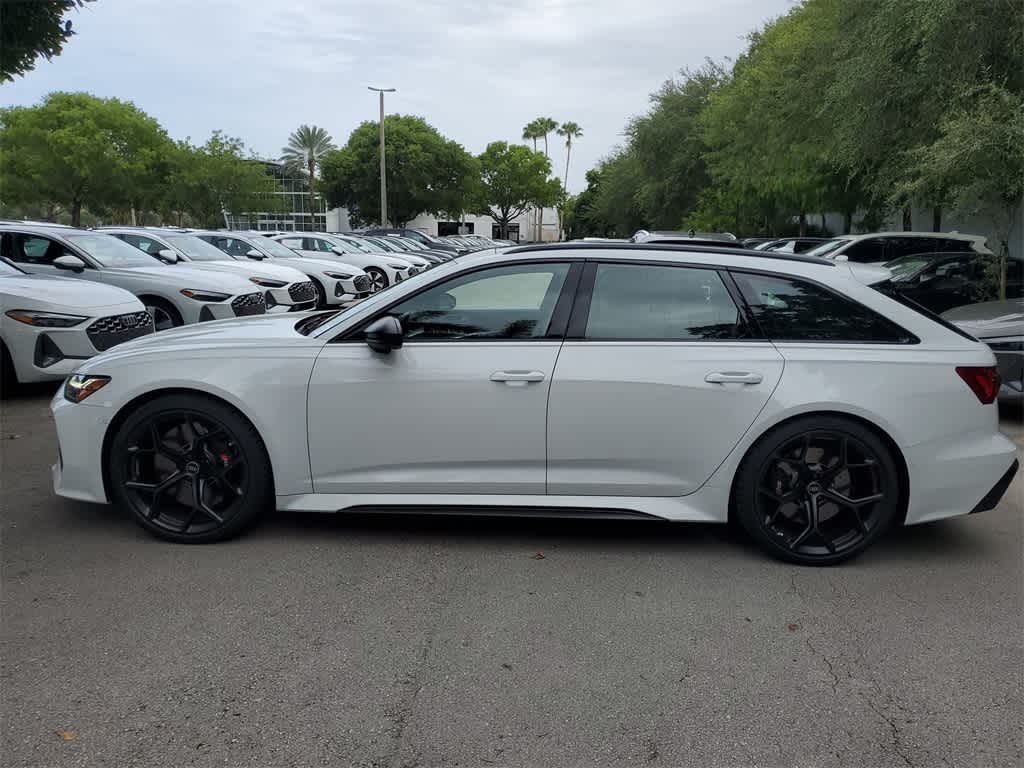 Thumbnail: 2025 Audi RS 6 - 5