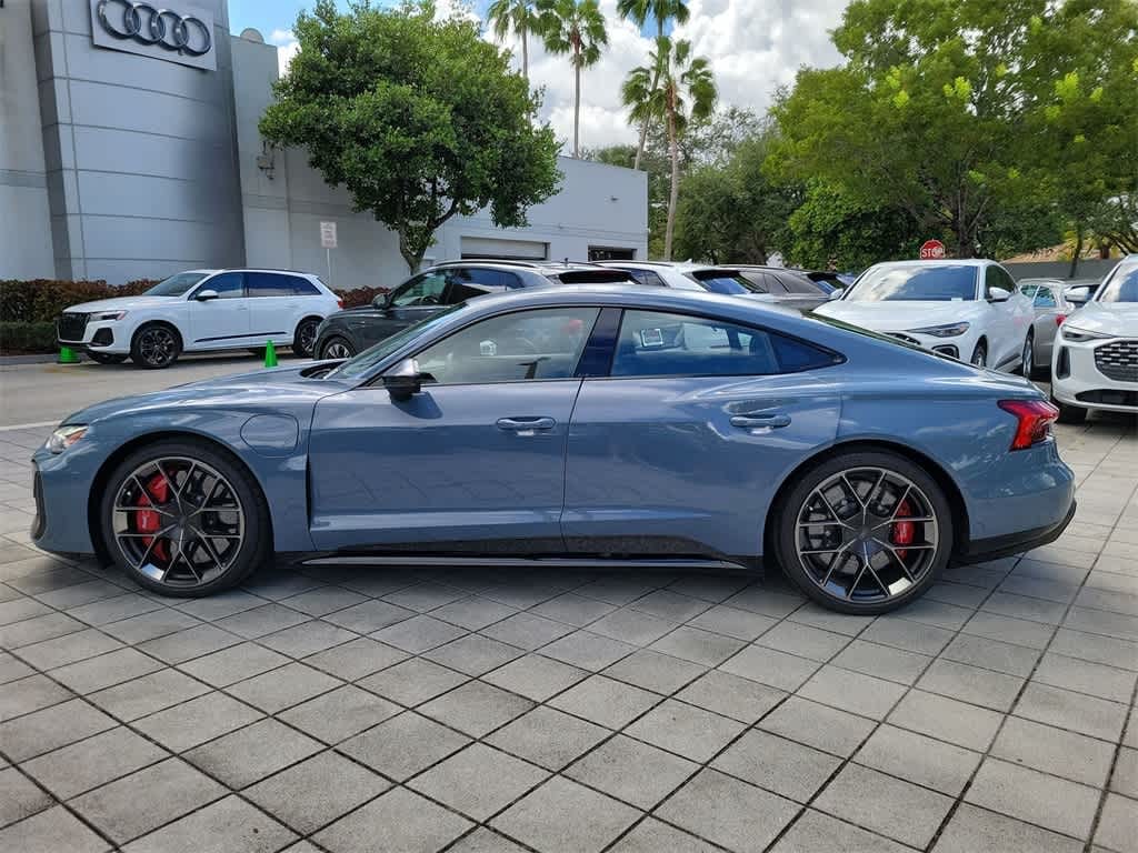 New 2026 Audi RS e-tron GT performance Sedan