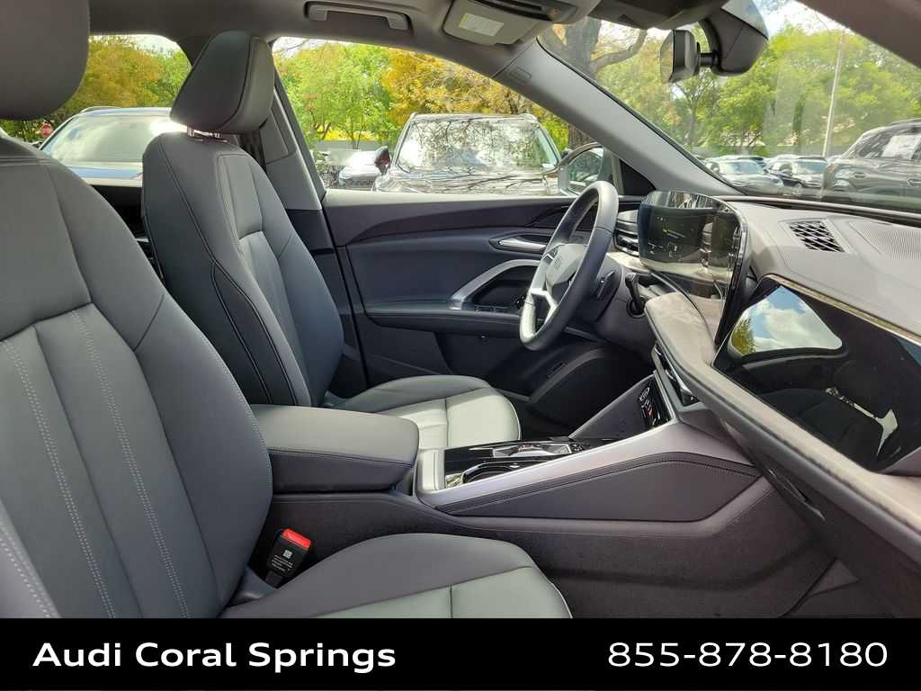 Thumbnail: 2025 Audi Q5 - 22