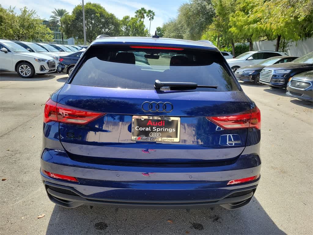 Thumbnail: 2025 Audi Q3 - 13