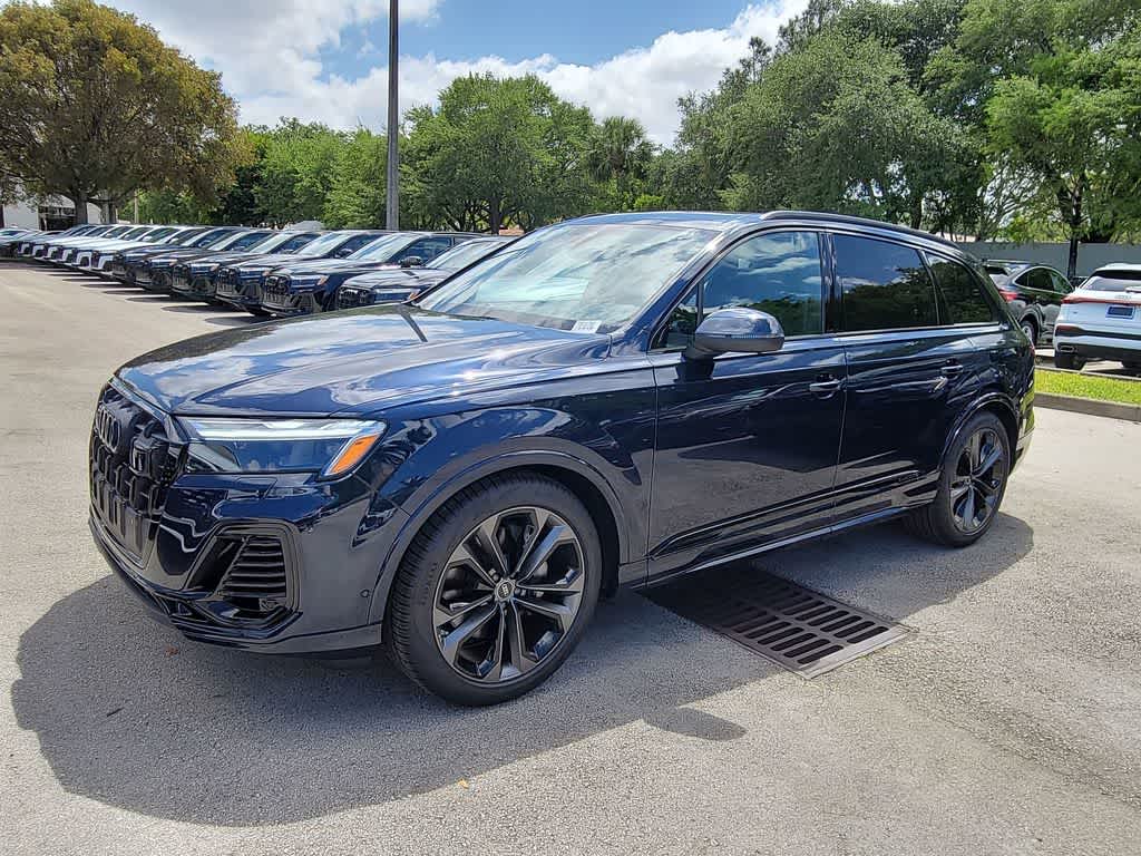 Thumbnail: 2026 Audi Q7 - 4