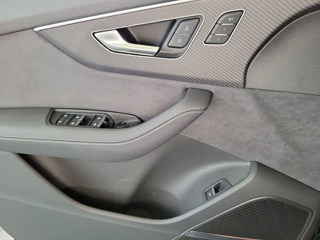 Thumbnail: 2026 Audi SQ7 - 20